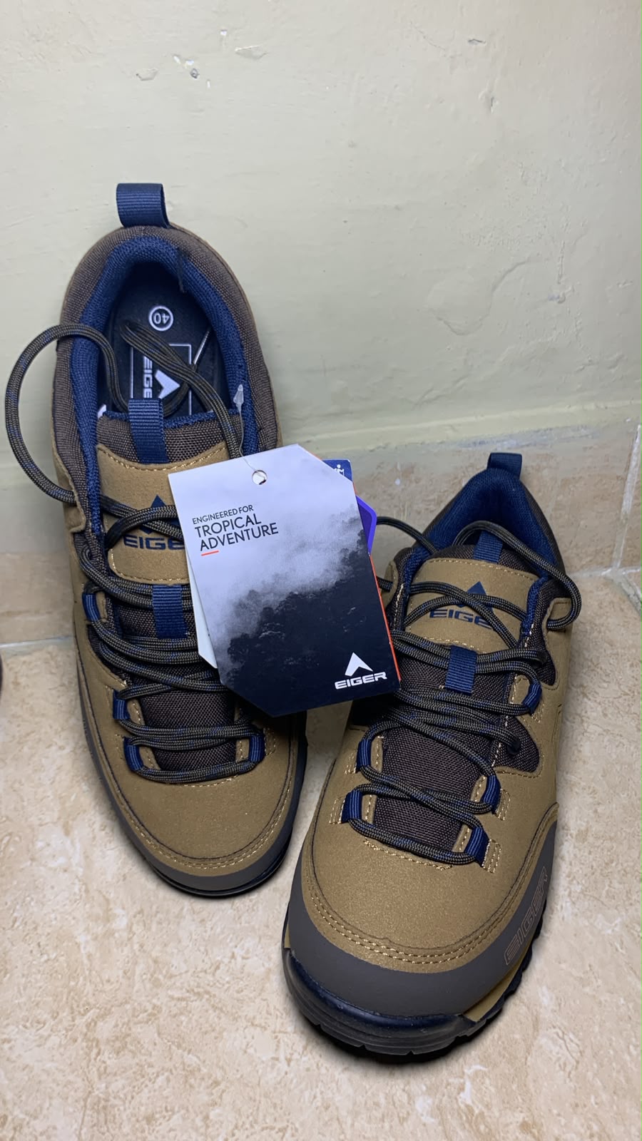 Sepatu Eiger Cream Blue Low-Cut